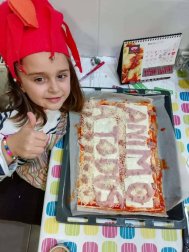 Imágenes enviadas por los lectores donde muestran cómo pasan el aislamiento en casa por el coronavirus.