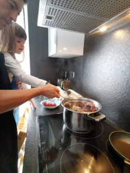 Imágenes enviadas por los lectores donde muestran cómo pasan el aislamiento en casa por el coronavirus.