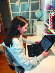 Imágenes enviadas por los lectores donde muestran cómo pasan el aislamiento en casa por el coronavirus.