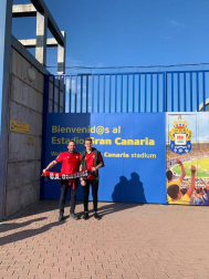 Los lectores de Diario de Navarra posan con la camiseta de sus equipos preferidos durante el confinamiento en sus casa con motivo de la pandemia de coronavirus.