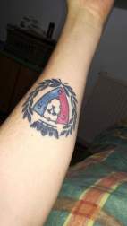 Los lectores de Diario de Navarra posan con la camiseta de sus equipos preferidos durante el confinamiento en sus casa con motivo de la pandemia de coronavirus.