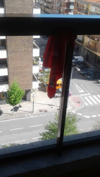 El pañuelo de San Fermín este sábado en todas las ventanas de Navarra. Esa es la idea con la que la capilla de San Fermín hace un llamamiento con motivo del cuarto peldaño de la escalera, este 4 de abril,