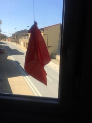 El pañuelo de San Fermín este sábado en todas las ventanas de Navarra. Esa es la idea con la que la capilla de San Fermín hace un llamamiento con motivo del cuarto peldaño de la escalera, este 4 de abril,