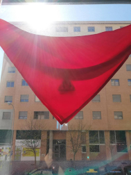 El pañuelo de San Fermín este sábado en todas las ventanas de Navarra. Esa es la idea con la que la capilla de San Fermín hace un llamamiento con motivo del cuarto peldaño de la escalera, este 4 de abril,