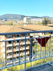 El pañuelo de San Fermín este sábado en todas las ventanas de Navarra. Esa es la idea con la que la capilla de San Fermín hace un llamamiento con motivo del cuarto peldaño de la escalera, este 4 de abril,