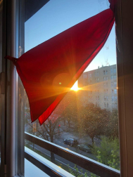 El pañuelo de San Fermín este sábado en todas las ventanas de Navarra. Esa es la idea con la que la capilla de San Fermín hace un llamamiento con motivo del cuarto peldaño de la escalera, este 4 de abril,