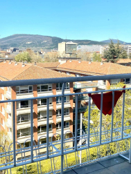 El pañuelo de San Fermín este sábado en todas las ventanas de Navarra. Esa es la idea con la que la capilla de San Fermín hace un llamamiento con motivo del cuarto peldaño de la escalera, este 4 de abril,
