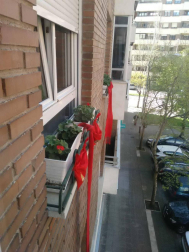 El pañuelo de San Fermín este sábado en todas las ventanas de Navarra. Esa es la idea con la que la capilla de San Fermín hace un llamamiento con motivo del cuarto peldaño de la escalera, este 4 de abril,