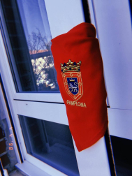El pañuelo de San Fermín este sábado en todas las ventanas de Navarra. Esa es la idea con la que la capilla de San Fermín hace un llamamiento con motivo del cuarto peldaño de la escalera, este 4 de abril,