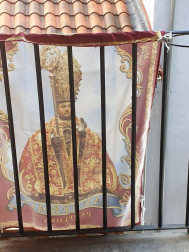 El pañuelo de San Fermín este sábado en todas las ventanas de Navarra. Esa es la idea con la que la capilla de San Fermín hace un llamamiento con motivo del cuarto peldaño de la escalera, este 4 de abril,