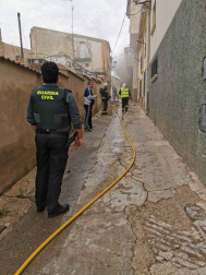 Las llamas afectaron a una casa que se utiliza como segunda residencia y cuyos dueños, de Pamplona, no se encontraban en el interior en el momento del suceso.