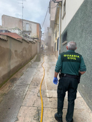 Las llamas afectaron a una casa que se utiliza como segunda residencia y cuyos dueños, de Pamplona, no se encontraban en el interior en el momento del suceso.