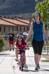 Imágenes de la jornada del 2 de mayo, en la que los navarros pueden salir a la calle a pasear y hacer deporte entre las 6 y las 10 de la mañana, y las 20 y las 23 de la noche.