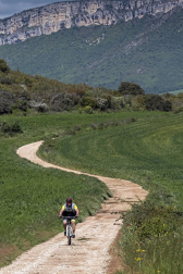 Imágenes de la jornada del 2 de mayo, en la que los navarros pueden salir a la calle a pasear y hacer deporte entre las 6 y las 10 de la mañana, y las 20 y las 23 de la noche.