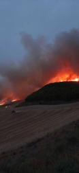 El rayo de una tormenta provoca un incendio forestal en Gazolaz