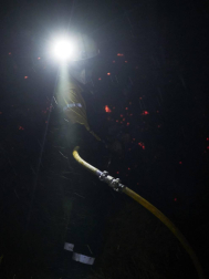 El rayo de una tormenta provoca un incendio forestal en Gazolaz