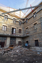 Las demoliciones en el patio inician la rehabilitación de Salesas