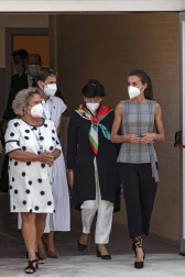 La reina Letizia inaugura el curso escolar en Milagro y San Adrián