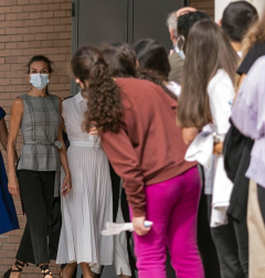 La reina Letizia inaugura el curso escolar en Milagro y San Adrián