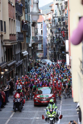 Imágenes de la salida desde Pamplona y del desarrollo de la segunda etapa entre Pamplona y Lekunberri.