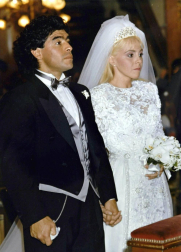 DIego Armando Maradona, el 'Pelusa', exfutbolista argentino y entrenador de fútbol falleció este miércoles 25 de noviembre a causa de una parada cardiorrespiratoria a los 60 años de edad.
