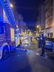 El fuego lo inició un inquilino que se había atrincherado en su casa después de una intervención por violencia de género.