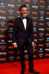 Actores, presentadores y cantantes desfilan por la alfombra roja de los premios Goya 2021.
