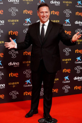 Actores, presentadores y cantantes desfilan por la alfombra roja de los premios Goya 2021.