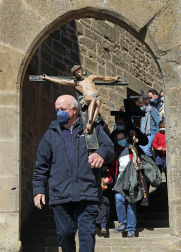 Ujué ha celebrado este domingo, día 2 de mayo, cinco eucaristías en las que se han repartido los pueblos que, en un contexto normal, hubieran peregrinado hasta el santuario.