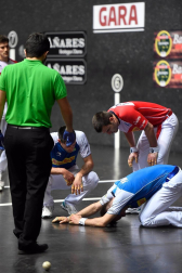 El vízcaino y el navarro se impusieron a Peña y Albisu por 22-7 en el frontón Bizkaia