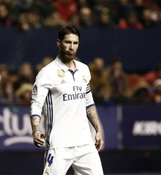 El central andaluz del Real Madrid, Sergio Ramos, anunció su adiós del conjunto blanco. El camero protagonizó varios episodios durante las visitas a Pamplona para enfrentarse a Osausna.