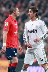 El central andaluz del Real Madrid, Sergio Ramos, anunció su adiós del conjunto blanco. El camero protagonizó varios episodios durante las visitas a Pamplona para enfrentarse a Osausna.
