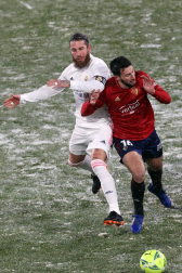 El central andaluz del Real Madrid, Sergio Ramos, anunció su adiós del conjunto blanco. El camero protagonizó varios episodios durante las visitas a Pamplona para enfrentarse a Osausna.