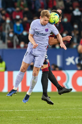 Fotos del Osasuna-Barcelona./J.P Urdiroz