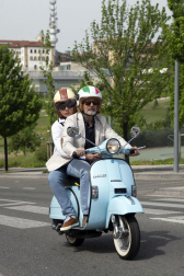 Participantes en la carrera de motos clásicas