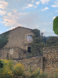 Casa Mercero es otra de las viviendas afectadas por el fuego en Arguiñáriz