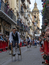 Carreras de layas y mercado de artesanía de Puente la Reina