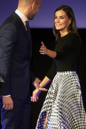 Foto de la reina Letizia durante su visita a Tudela para participar en un homenaje a Pilar Miró en el marco del Festival Ópera Prima.