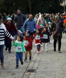 Participantes en la XI Carrera Infantil de la Navidad de Asvona