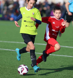Imágenes del encuentro Marqués Real Defensa 1 - 2 Mendialdea I de la segunda jornada del XL Torneo Interescolar.