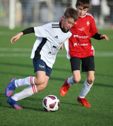 Imágenes del encuentro Regina Pacis 0 - 3 Larraona Claret de la segunda jornada del XL Torneo Interescolar.