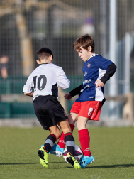 Imágenes del encuentro Ikastola Lizarra 1-9 Atargi de la segunda jornada del XL Torneo Interescolar.