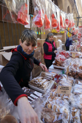 Imagen del mercadillo y procesión en honor a San Blas este viernes, 3 de febrero, en Pamplona.
