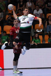 Fotos del Helvetia Anaitasuna tras el partido ante el Logroño y despedida de Carlos Chocarro e Ibai Meoki.