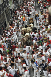 Primer encierro de San Fermín en el tramo de Estafeta
