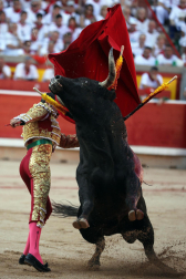 EMILIO DE JUSTO, en la séptima corrida de la Feria del Toro de San Fermín 2023./