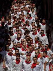 Fotos de la Pañuelada masculina de las fiestas de Estella./Montxo A.G.