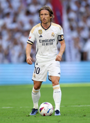 Jugadas del encuentro de la Jornada 9 de LaLiga EA Sports entre rojillos y merengues disputado en el Santiago Bernabéu
