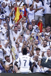 Jugadas del encuentro de la Jornada 9 de LaLiga EA Sports entre rojillos y merengues disputado en el Santiago Bernabéu