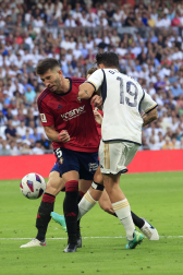 Jugadas del encuentro de la Jornada 9 de LaLiga EA Sports entre rojillos y merengues disputado en el Santiago Bernabéu
